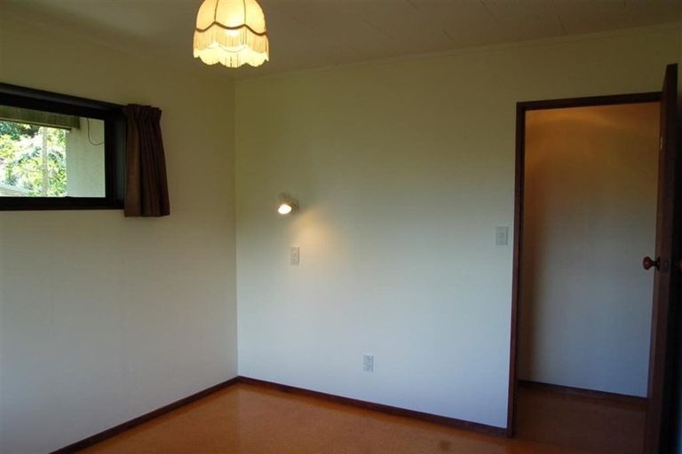 Photo of property in 27 Burns Road, Hospital Hill, Napier, 4110