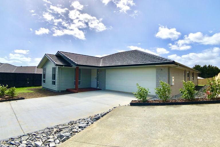 Photo of property in 23 Amsharlo Drive, Kerikeri, 0230
