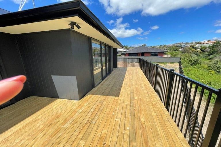 Photo of property in 11 Godwit Lane, Welcome Bay, Tauranga, 3112