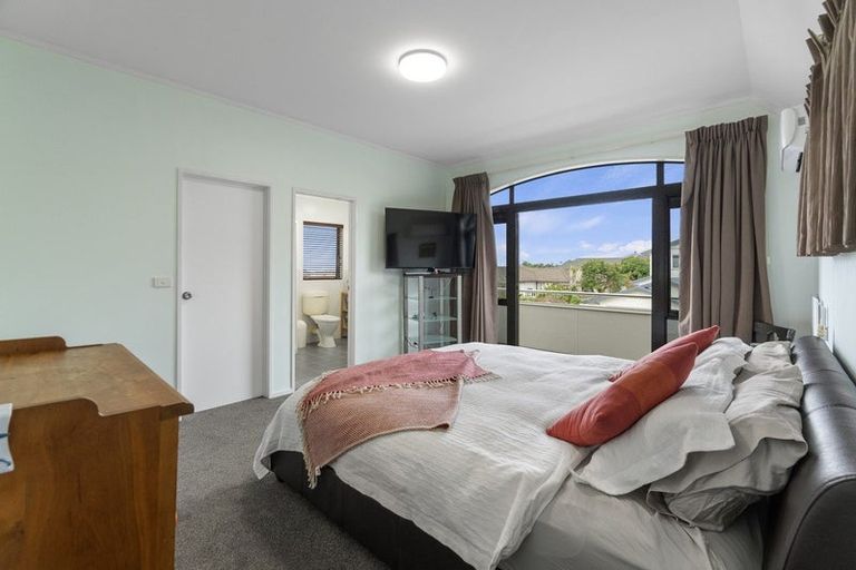 Photo of property in 3 Bluefin Way, West Harbour, Auckland, 0618