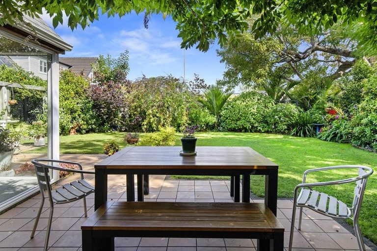 Photo of property in 1/20 Willoughby Street, Woburn, Lower Hutt, 5010