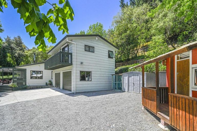 Photo of property in 51 Longview Road, Poraiti, Napier, 4182