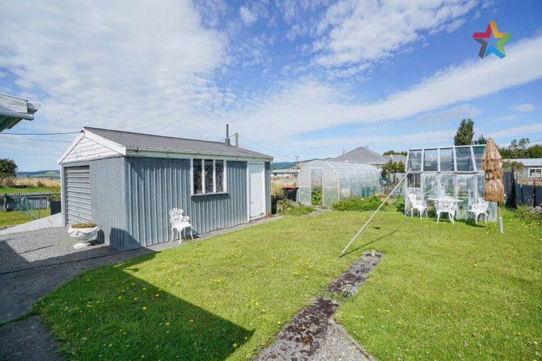 Photo of property in 18 David Street, Ohai, 9635