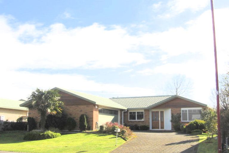 Photo of property in 8 Callum Brae Drive, Rototuna, Hamilton, 3210