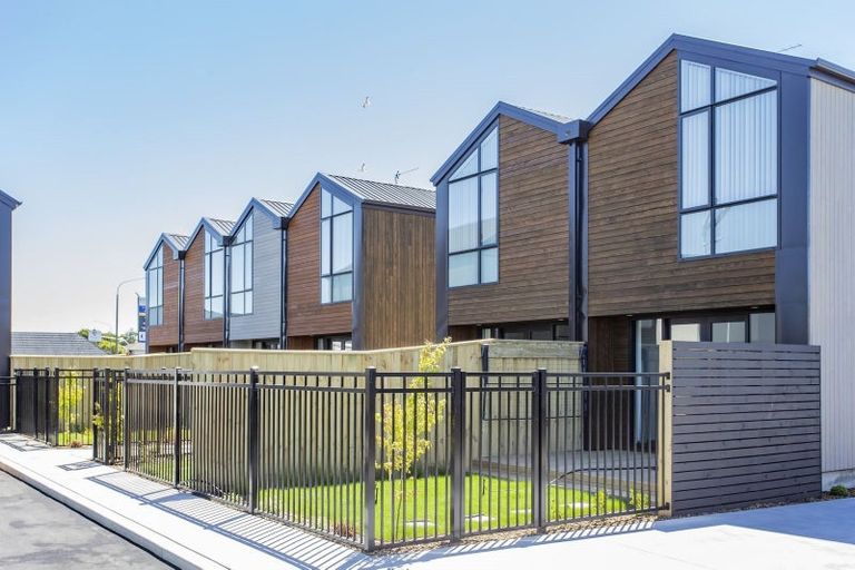 Photo of property in 3/129 Sherborne Street, St Albans, Christchurch, 8014