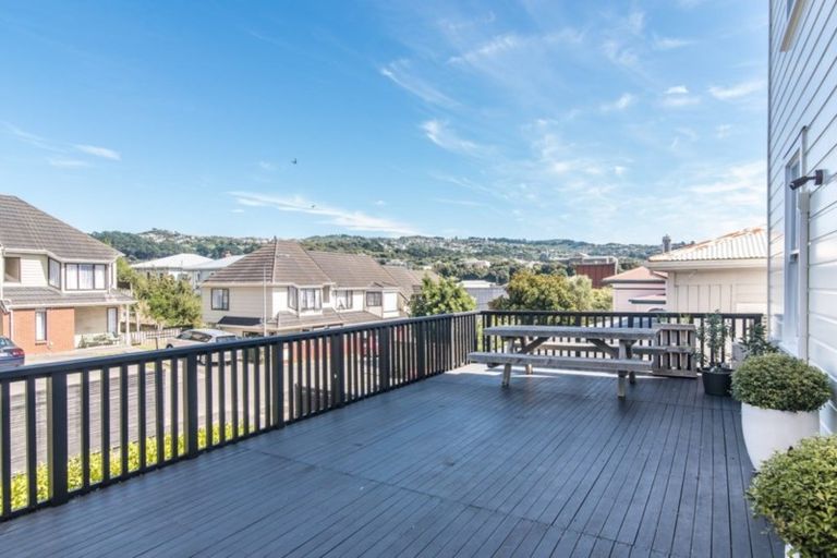 Photo of property in 52 Ellice Street, Mount Victoria, Wellington, 6011
