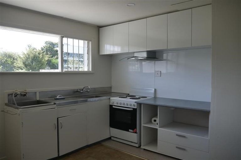 Photo of property in 37 West End Avenue, Woodhill, Whangarei, 0110