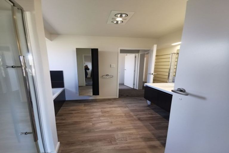 Photo of property in 72 Sabys Road, Halswell, Christchurch, 8025