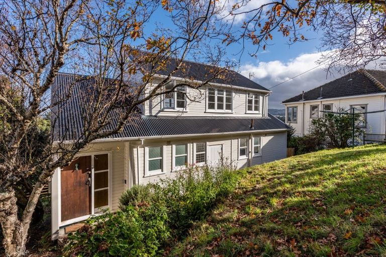 Photo of property in 46 Townsend Road, Miramar, Wellington, 6022