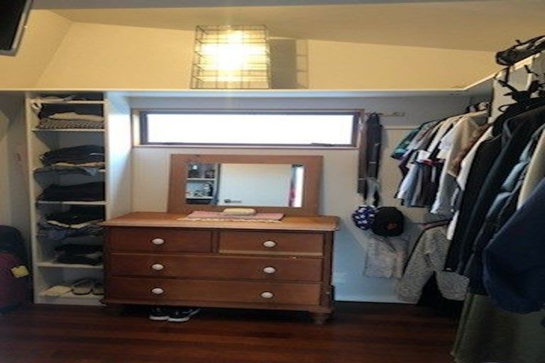 Photo of property in 1a Mcglashen Place, Beach Haven, Auckland, 0626