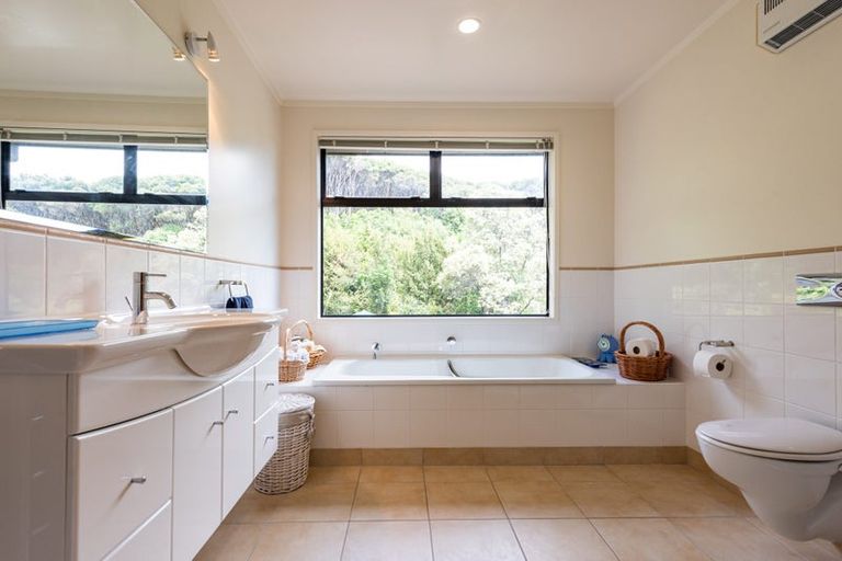 Photo of property in 9 Furneaux Grove, Whitby, Porirua, 5024