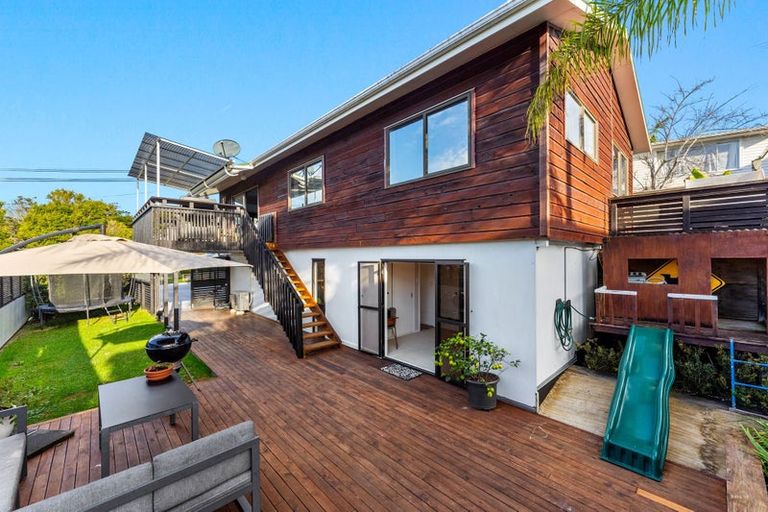 Photo of property in 1/122 Verran Road, Birkdale, Auckland, 0626