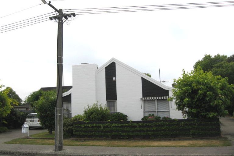 Photo of property in 2/10 Bennett Street, St Albans, Christchurch, 8052