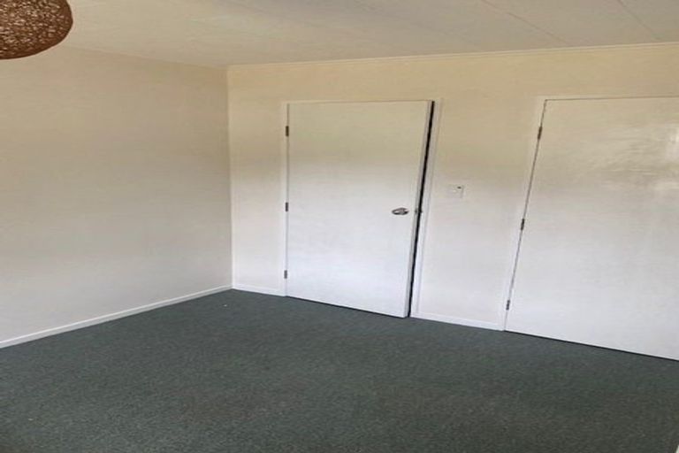 Photo of property in 32 Collins Avenue, Tawa, Wellington, 5028