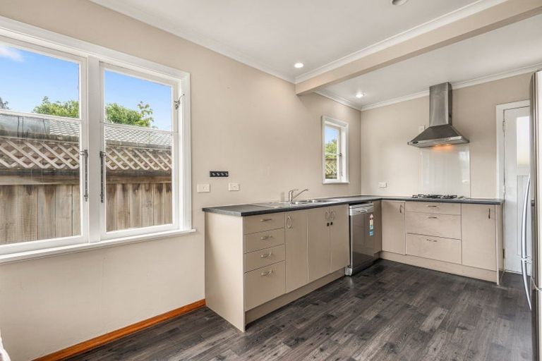 Photo of property in 7 Saint Albans Avenue, Hokowhitu, Palmerston North, 4410