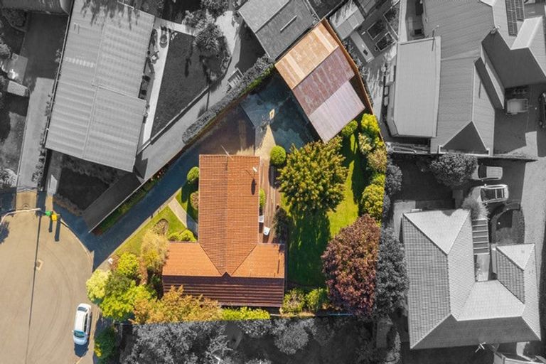 Photo of property in 6 Walden Place, Bryndwr, Christchurch, 8053