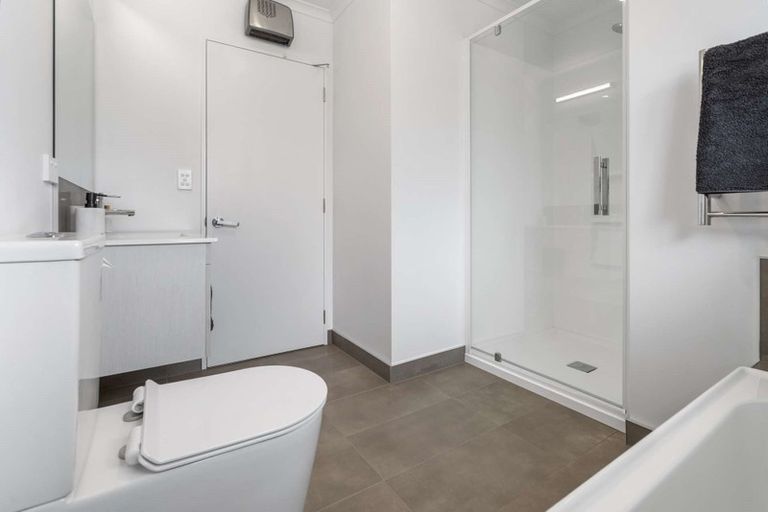 Photo of property in 32 Tara Crescent, Woodend, 7610