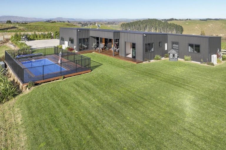 Photo of property in 69a Pirau Road, Fernhill, Napier, 4183