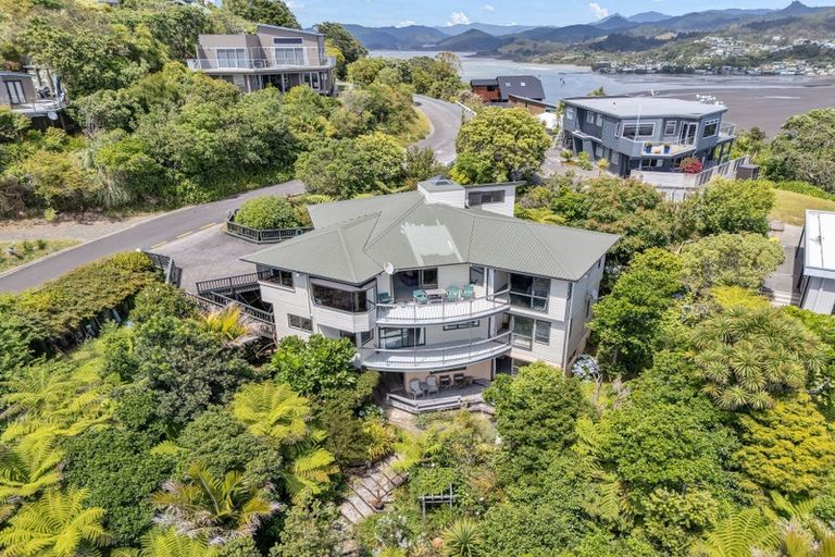 Photo of property in 52 Motuhoa Road, Tairua, 3508