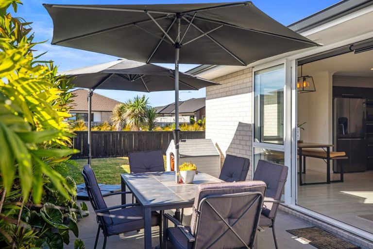 Photo of property in 28 Farrier Street, Papamoa, 3118