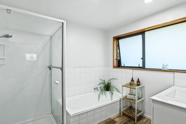 Photo of property in 2/30 Jennifer Street, Bryndwr, Christchurch, 8053