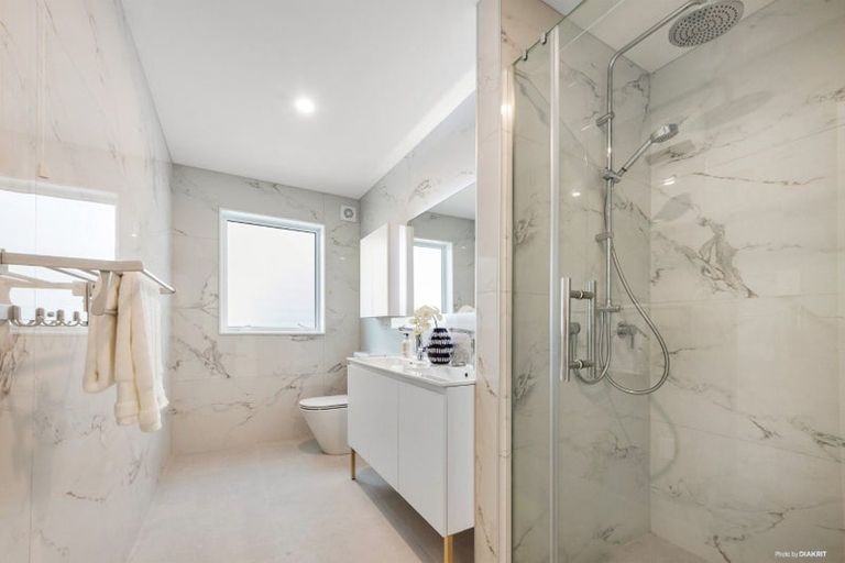 Photo of property in 33 Atkins Road, Luggate, Wanaka, 9382