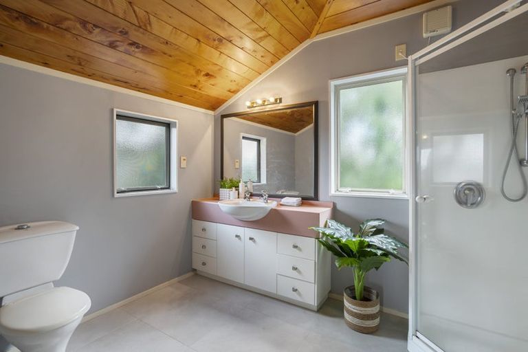 Photo of property in 2/20 Compton Street, Hillcrest, Auckland, 0627