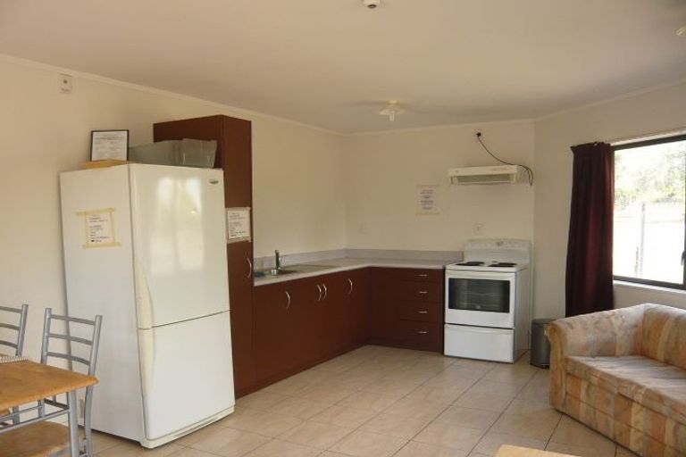 Photo of property in 2 Vine Street, Hillcrest, Hamilton, 3216