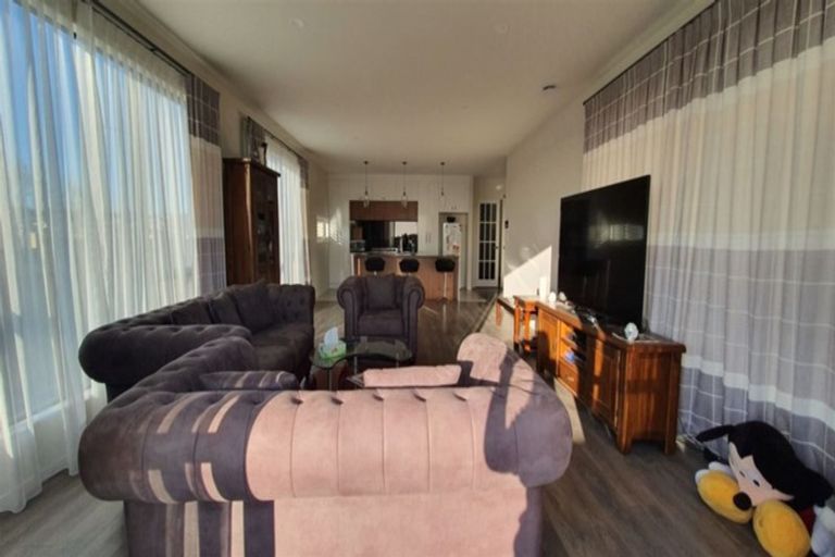 Photo of property in 319 Flat Bush School Road, Flat Bush, Auckland, 2019