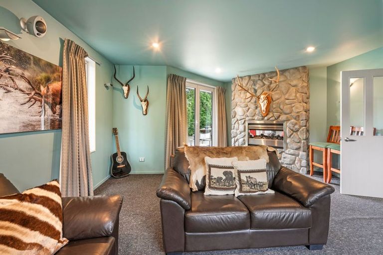 Photo of property in 1 Hart Place, Lake Coleridge, 7572