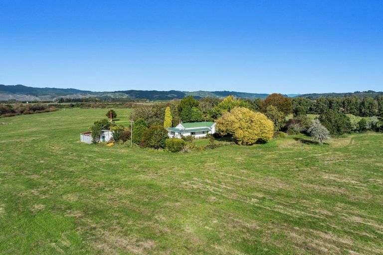 Photo of property in 51 Tahuna Road, Te Teko, 3192