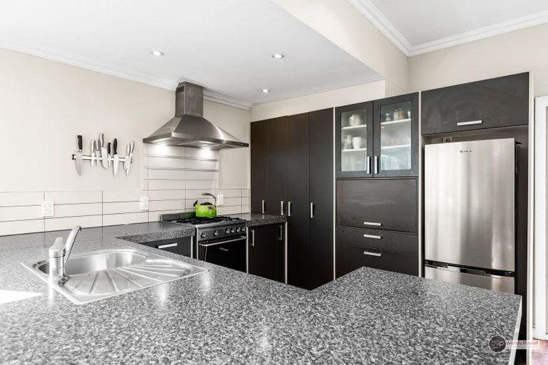 Photo of property in 14 Raymond Terrace, Fairfield, Lower Hutt, 5011