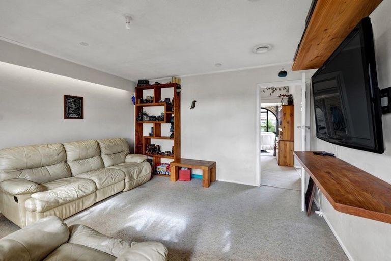 Photo of property in 20 Cutfield Street, Inglewood, 4330