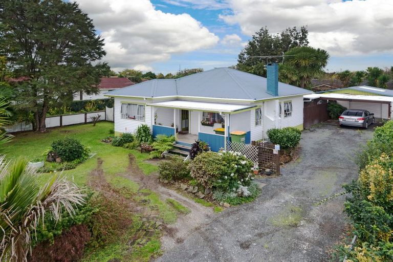 Photo of property in 102 Clevedon Road, Papakura, 2110