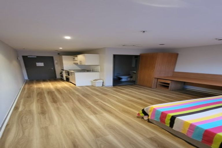 Photo of property in Dual Apartments, 108/142 Vivian Street, Te Aro, Wellington, 6011