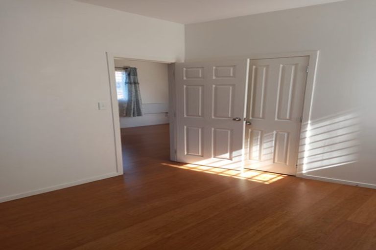 Photo of property in 11 Holden Place, Manukau, Auckland, 2025