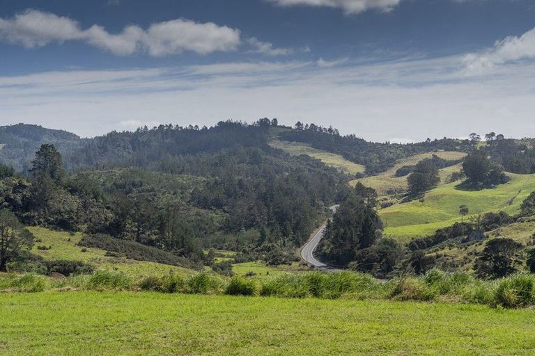 Photo of property in 26 Azimuth Road, Tairua, 3508