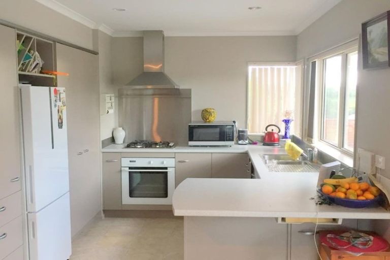 Photo of property in 80 Oteki Park Drive, Welcome Bay, Tauranga, 3112