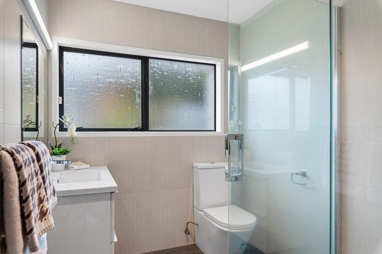 Photo of property in 129 Stapleford Crescent, Browns Bay, Auckland, 0630