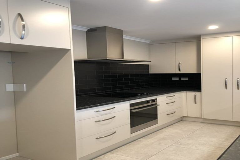 Photo of property in 15 Barry Curtis Place, Levin, 5510