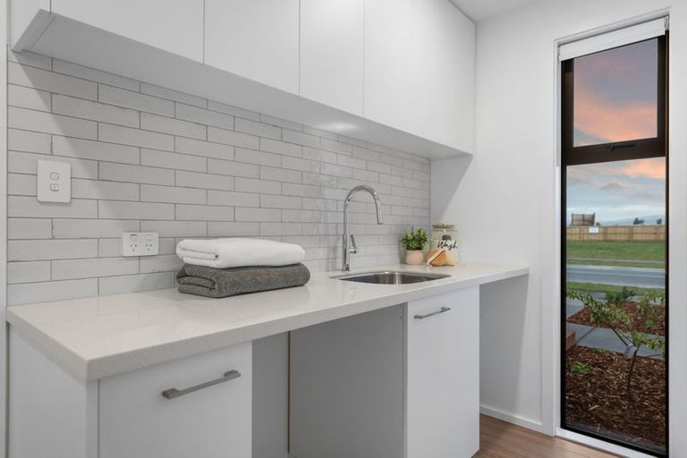 Photo of property in 112 Aviemore Drive, Marshland, Christchurch, 8083