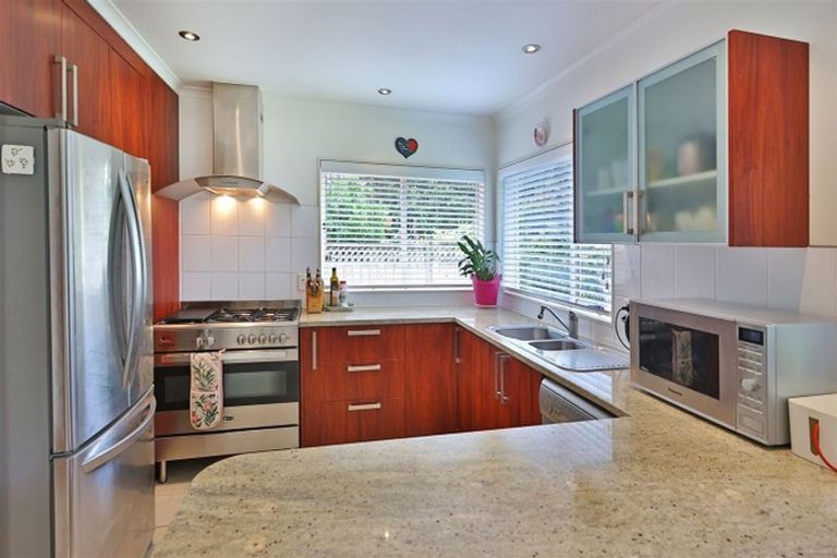 Photo of property in 27c Swanson Road, Henderson, Auckland, 0610