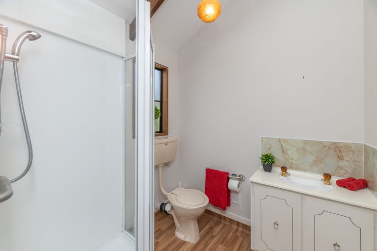 Photo of property in 204 Whitecliffs Road, Whitecliffs, Coalgate, 7673