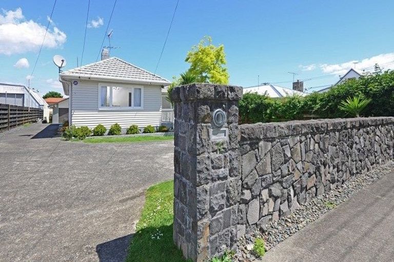 Photo of property in 72a Walls Road, Penrose, Auckland, 1061