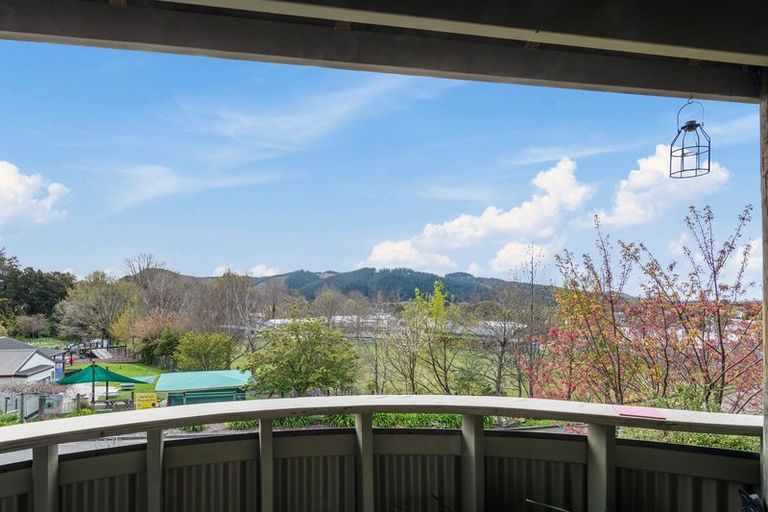 Photo of property in 17 Treeton Place, Wakefield, 7025