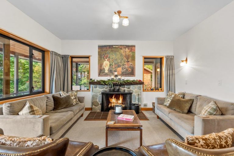 Photo of property in 7 Sycamore Place, Wanaka, 9305