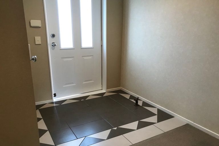 Photo of property in 33 Janway Avenue, Flat Bush, Auckland, 2016