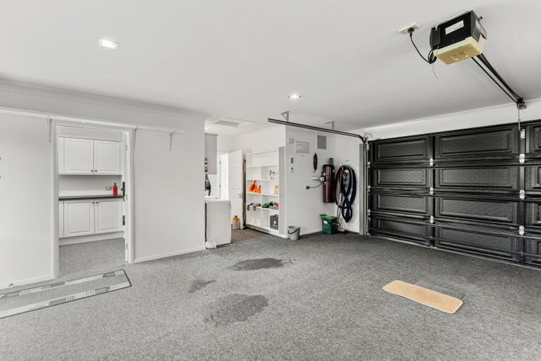 Photo of property in 6 Anderson Way, Highlands Park, New Plymouth, 4312