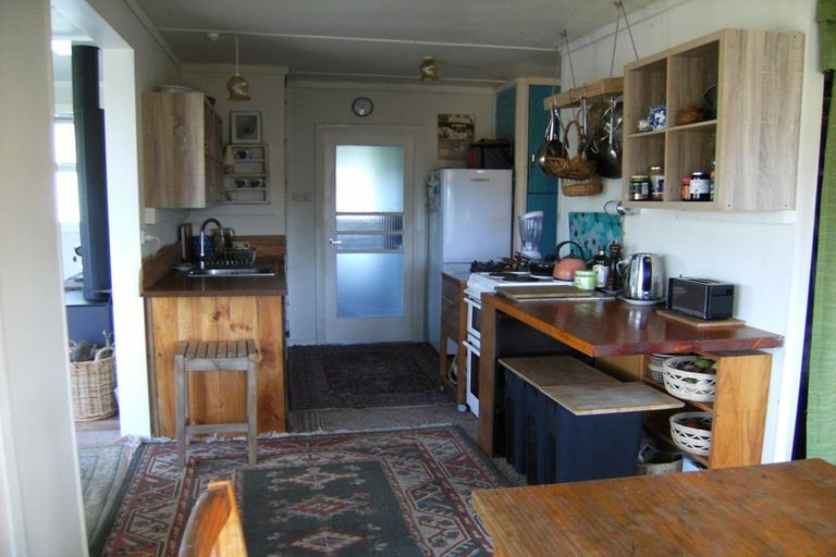Photo of property in 41 Nuku Street, Tangimoana, 4822