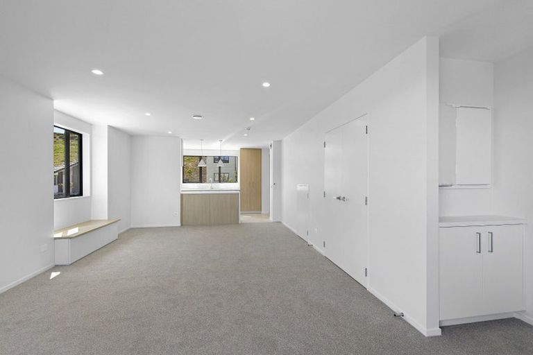 Photo of property in 34 Turtleback Avenue, Whitby, 5024